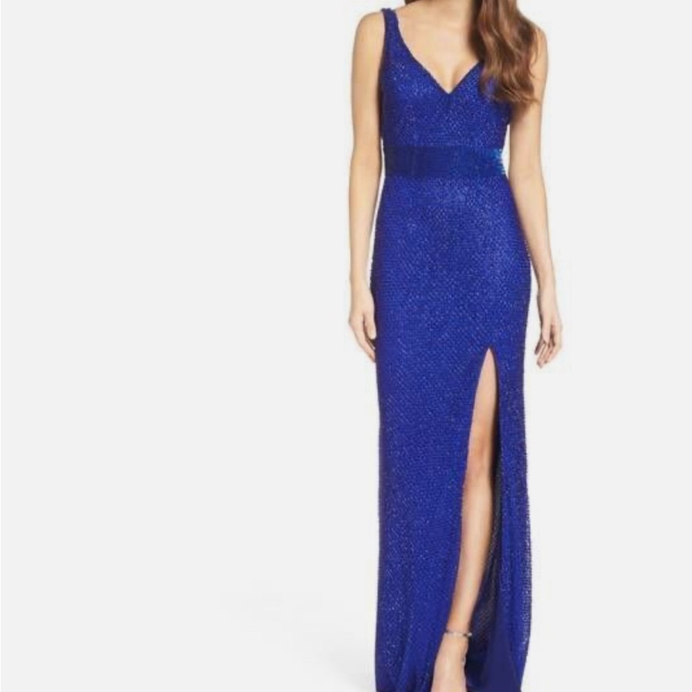 Mac Duggal Blue Sequin Gown Size 0 V Neck Slit Formal Prom Dress